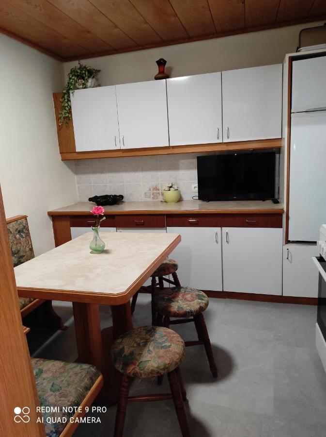 Apartma איזולה מראה חיצוני תמונה